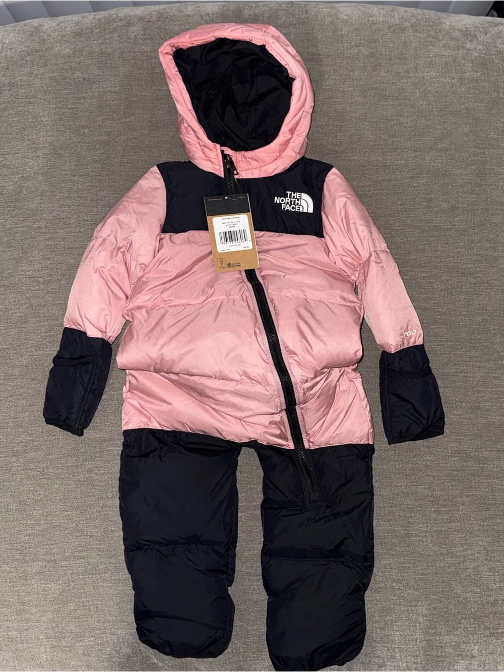 The North Face kids baby nuptse 1 piece 700 fill size 18-24m NWT